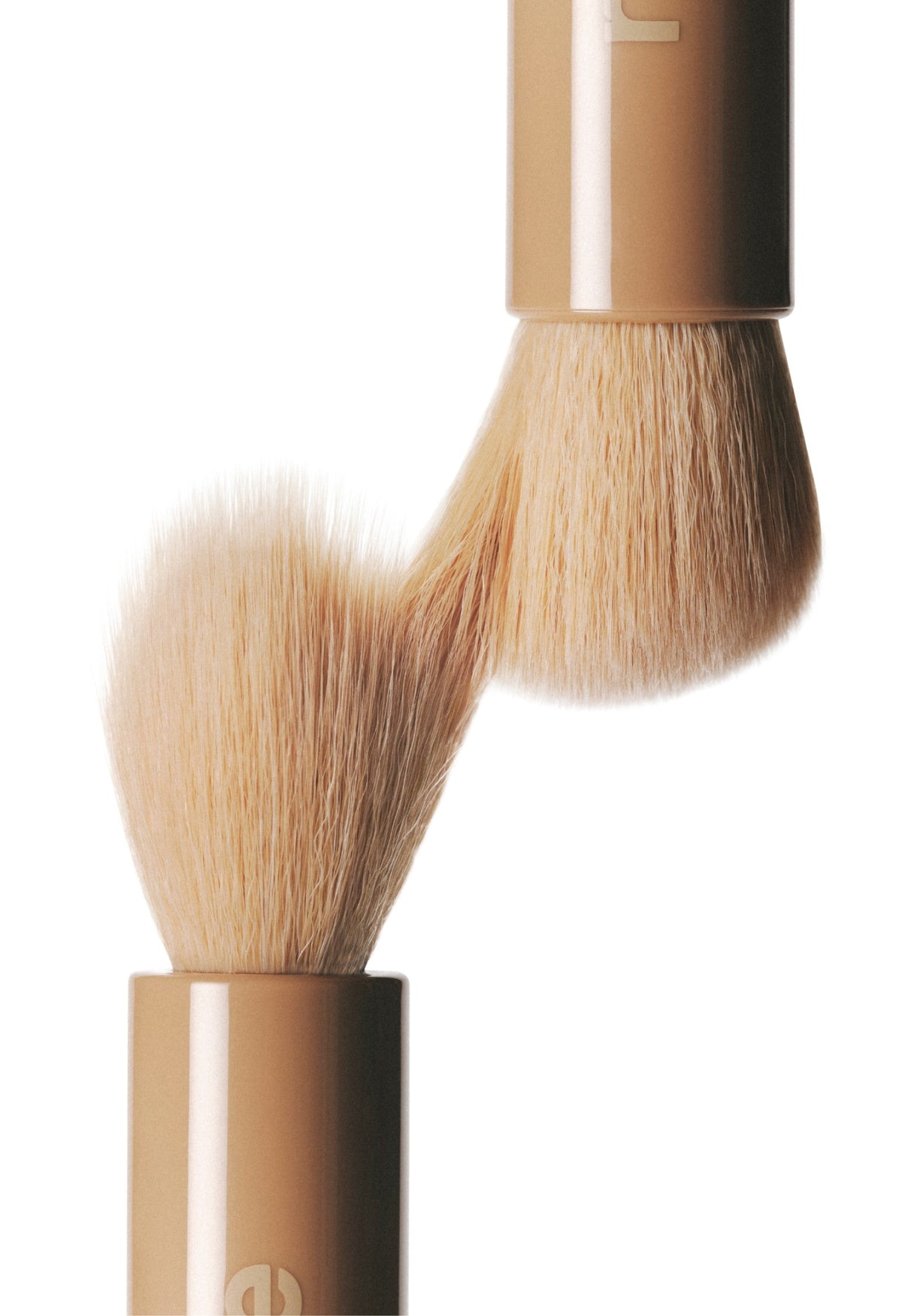 Pocket Brush – Pinceau de maquillage double extrémité