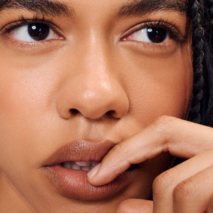 Peptide Lip Shape Balance – Crayon à lèvres de contouring