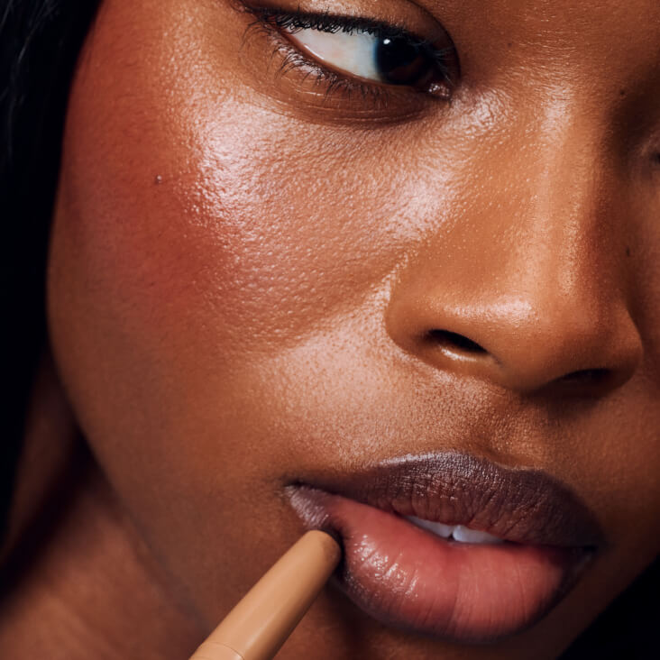 Peptide Lip Shape Flex – Crayon à lèvres de contouring
